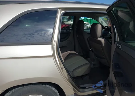 2005 Chrysler Pacifica z USA, uszkodzony, nr VIN 2C4GM48L75R521156